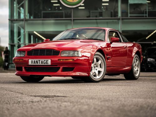 Front side view of 1994 Aston Martin V550 Vantage